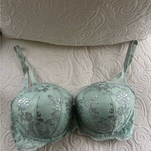 Victoria's Secret Mint Green Floral Lace Bra
